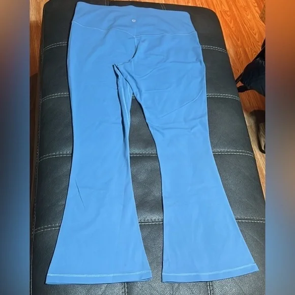 18 - lululemon Align Flare Legging - Picture 2 of 8